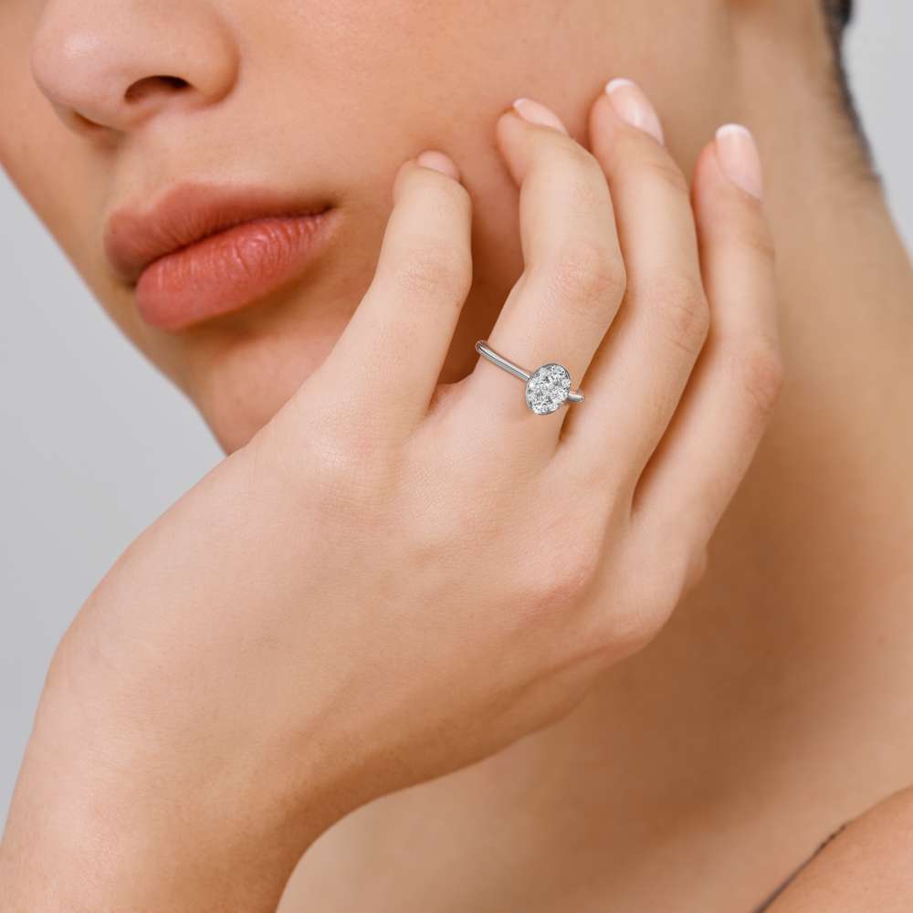 Effortless Pull Oval Diamond Ring