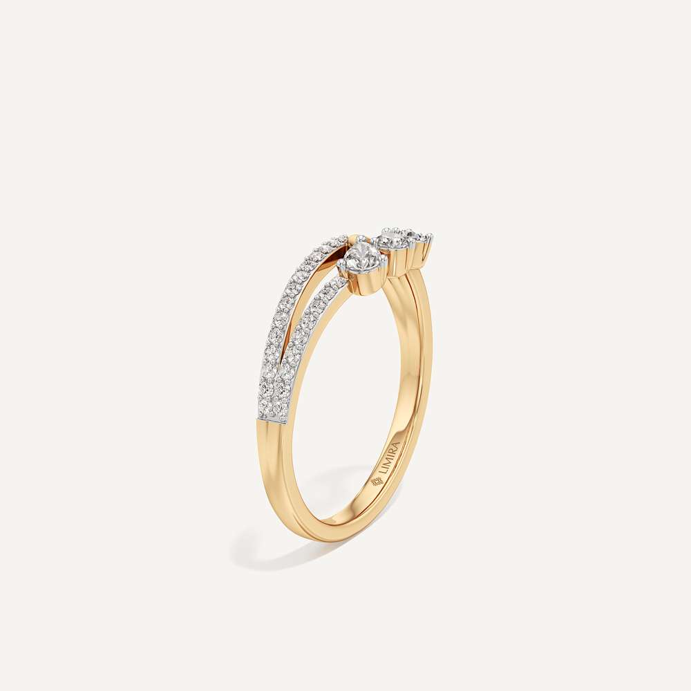 Bellezza Round & Pear Diamond